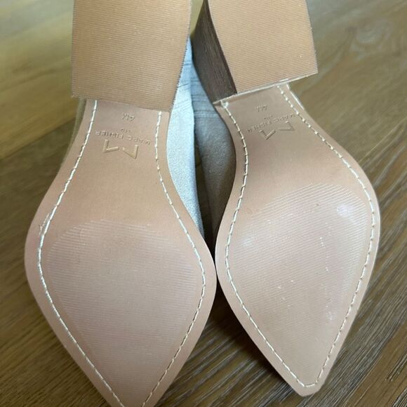 MARC FISHER Light Taupe Gray Suede Leather OSHAY Point Toe Ankle Bootie - Picture 8 of 9